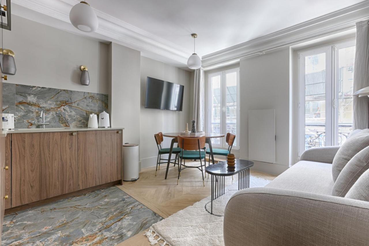 Unique Luxury Parisian Flat 2Br/6P -Champs Elysees Экстерьер фото